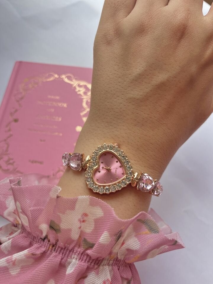 Sw*rovski Model Pembe Kalp Saat
