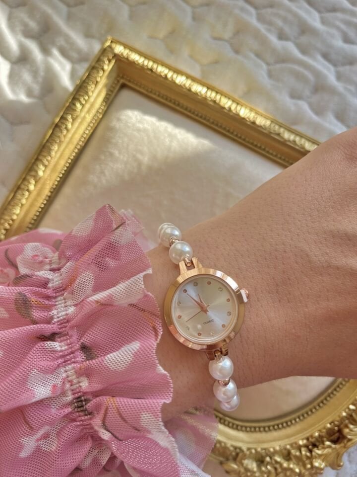 İncili Pinterest  Saat