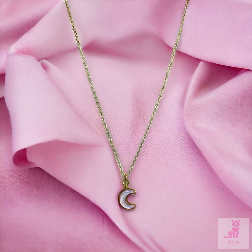 Hologramlı Altın Kaplama Ay Kolye