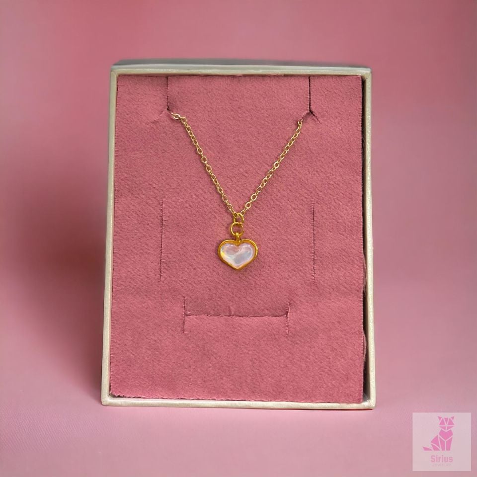 Hologramlı Altın Kaplama Kalp Kolye