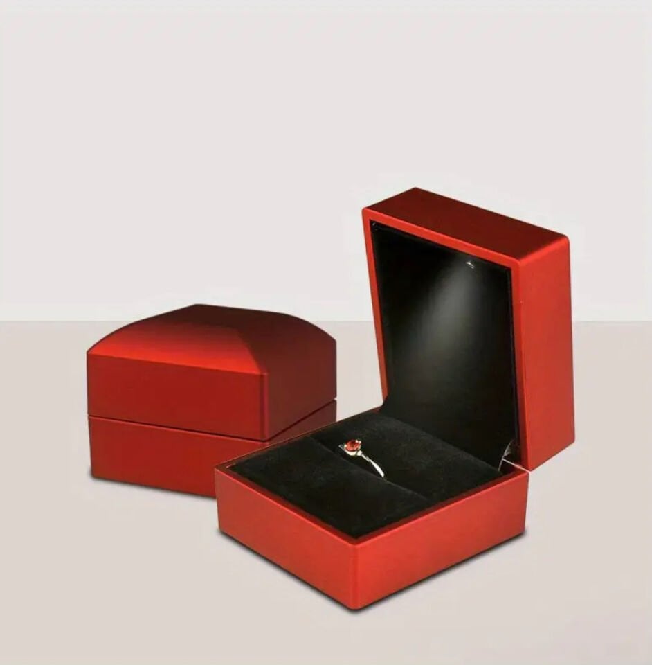 Işıklı Tektaş | Alyans Yüzük Kutusu