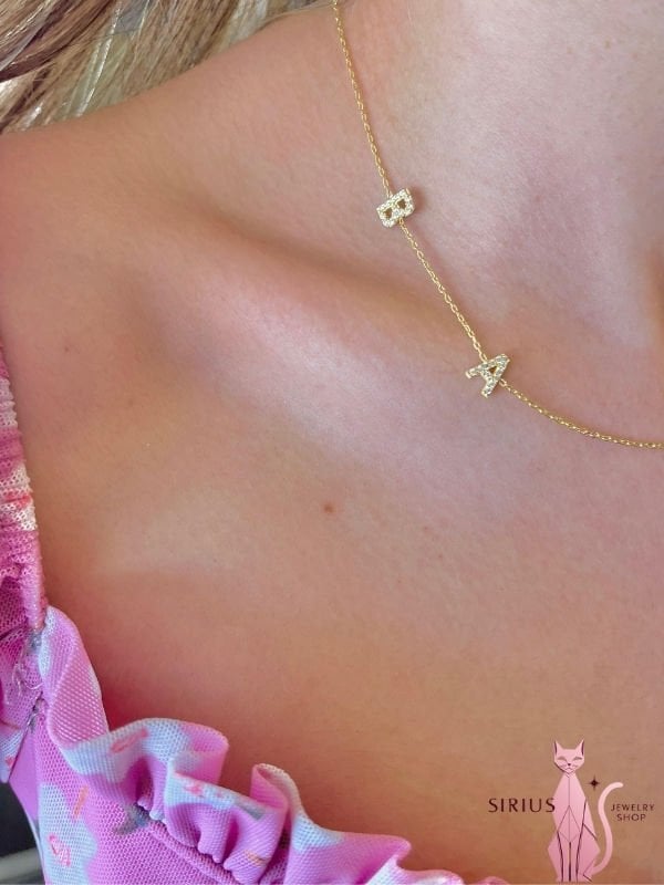 925 Ayar Gümüş Zirkon Taşlı 2 Harfli Kolye